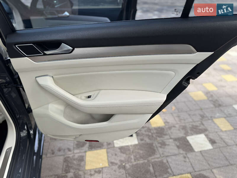 Седан Volkswagen Passat 2017 в Трускавці фото 121 Седан Volkswagen Passat 2017 в Трускавці
