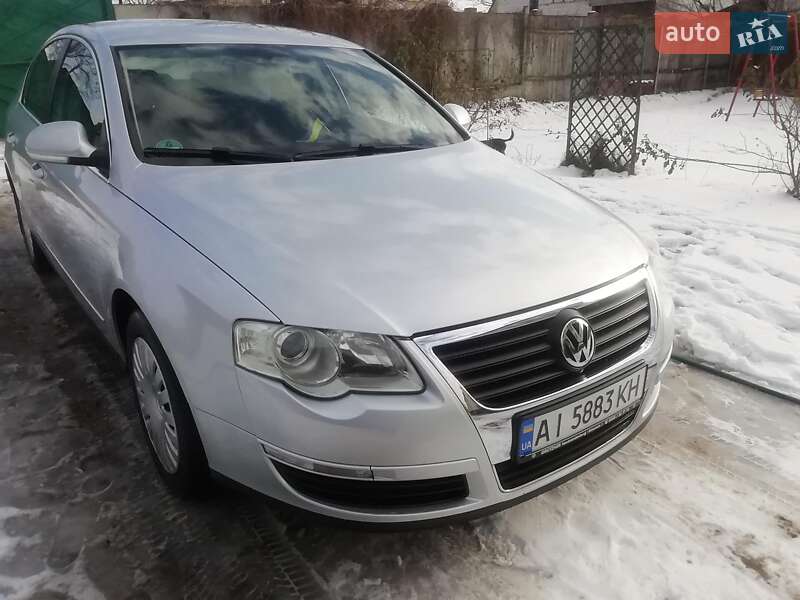 Седан Volkswagen Passat 2006 в Києві