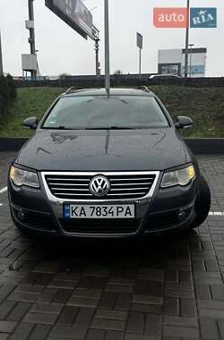 Универсал Volkswagen Passat 2009 в Киеве