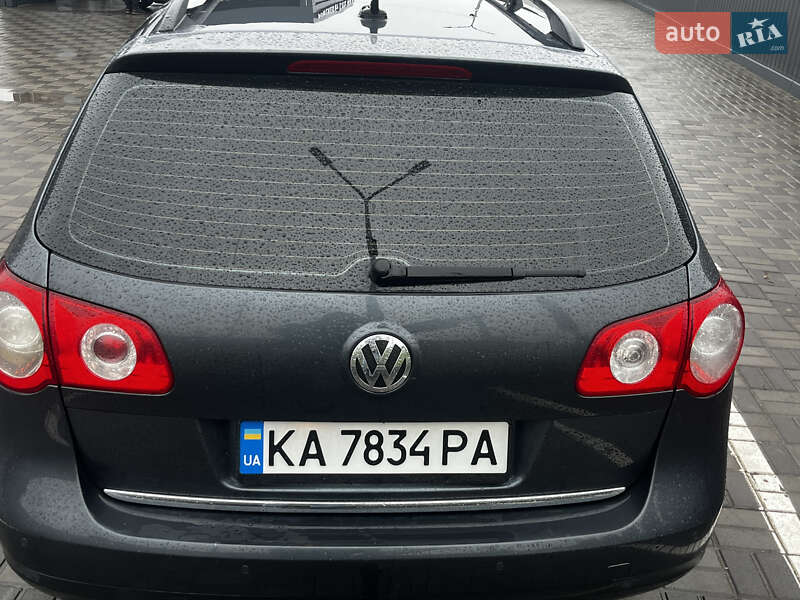 Універсал Volkswagen Passat 2009 в Києві
