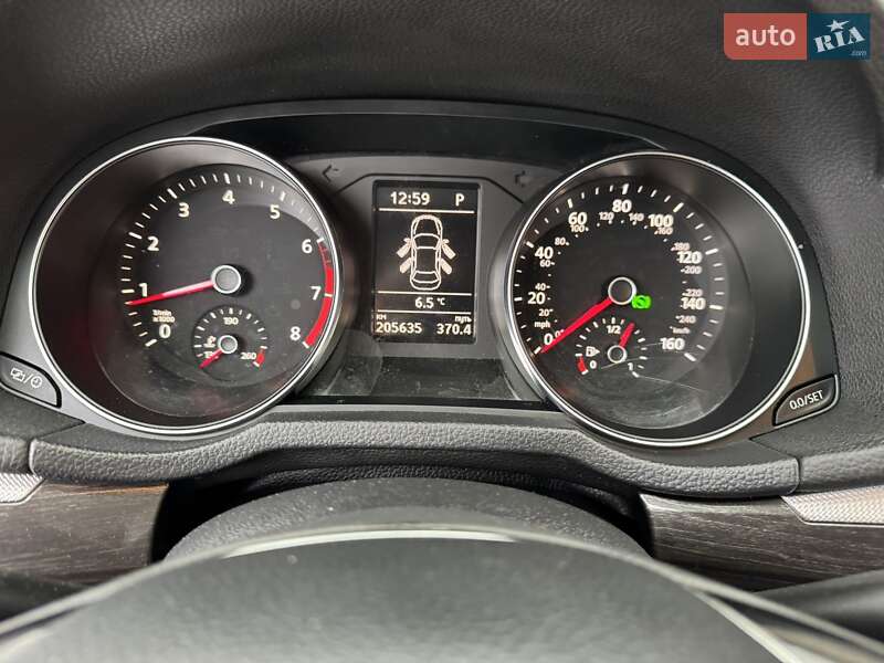 Седан Volkswagen Passat 2017 в Бородянці фото 14 Седан Volkswagen Passat 2017 в Бородянці