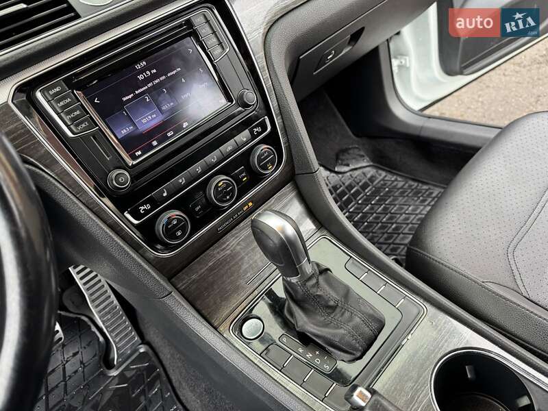 Седан Volkswagen Passat 2017 в Бородянці фото 16 Седан Volkswagen Passat 2017 в Бородянці