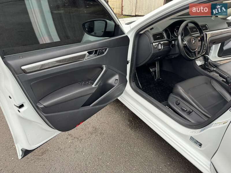 Седан Volkswagen Passat 2017 в Бородянці фото 18 Седан Volkswagen Passat 2017 в Бородянці