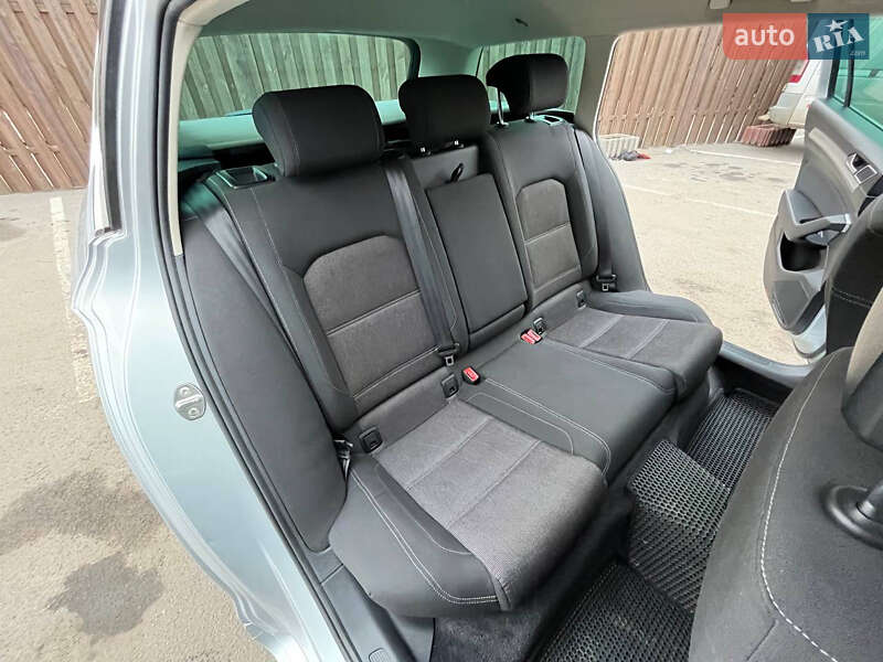 Універсал Volkswagen Passat 2015 в Вінниці фото 31 Універсал Volkswagen Passat 2015 в Вінниці