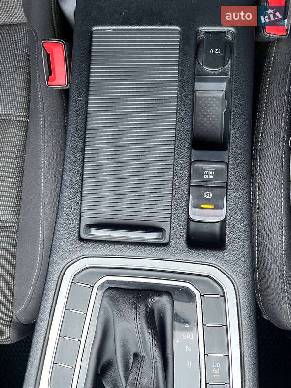Універсал Volkswagen Passat 2015 в Вінниці фото 49 Універсал Volkswagen Passat 2015 в Вінниці