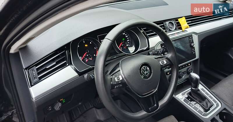 Универсал Volkswagen Passat 2017 в Чернигове