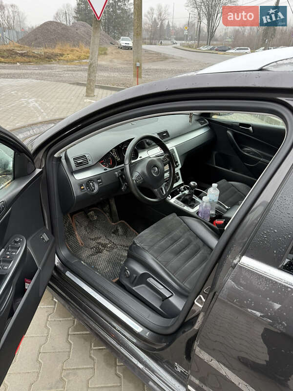 Универсал Volkswagen Passat 2010 в Львове