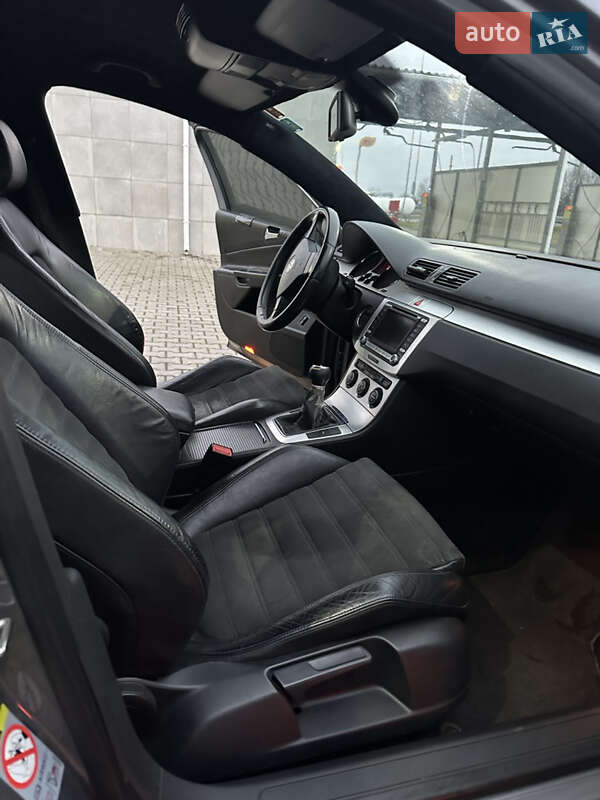 Седан Volkswagen Passat 2006 в Любомлі