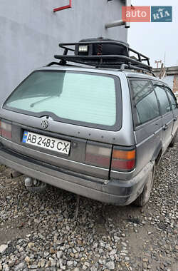 Седан Volkswagen Passat 1990 в Виннице