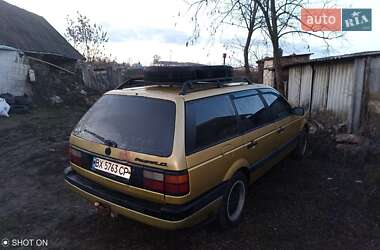 Універсал Volkswagen Passat 1989 в Івано-Франківську
