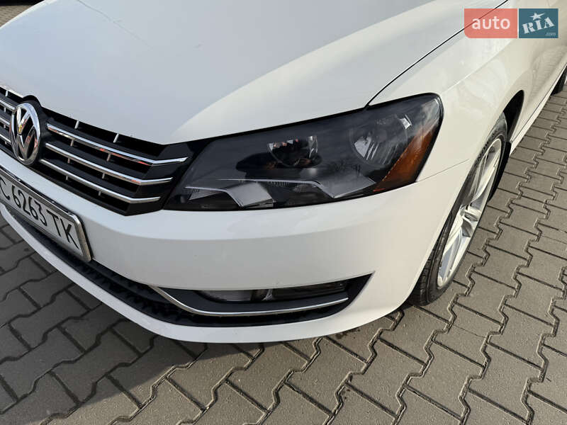 Седан Volkswagen Passat 2014 в Львові