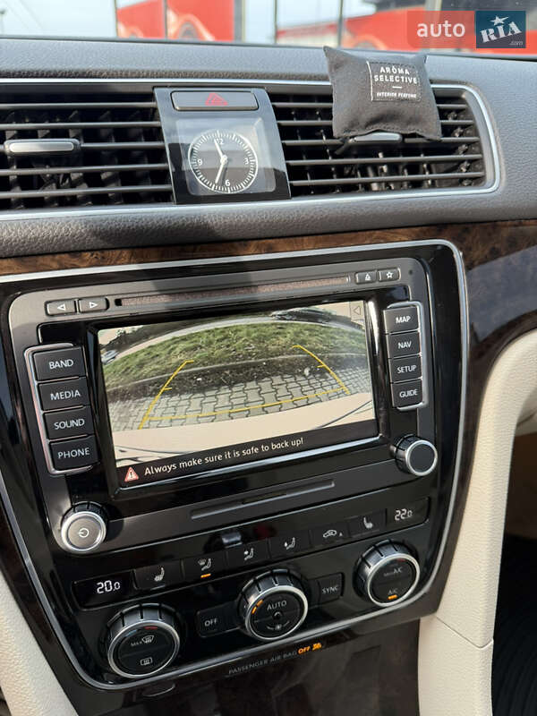 Седан Volkswagen Passat 2014 в Львові