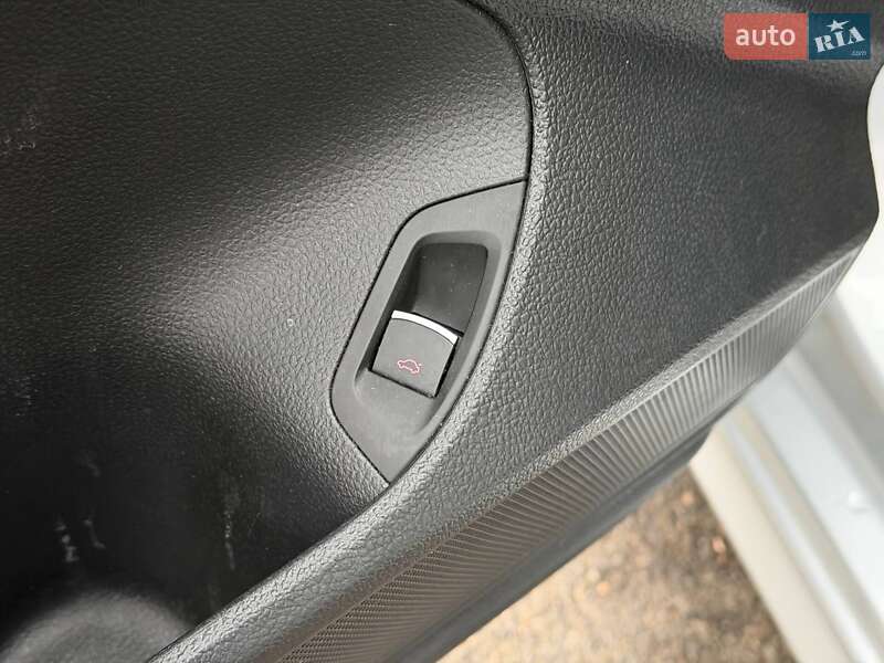 Седан Volkswagen Passat 2016 в Кривому Розі