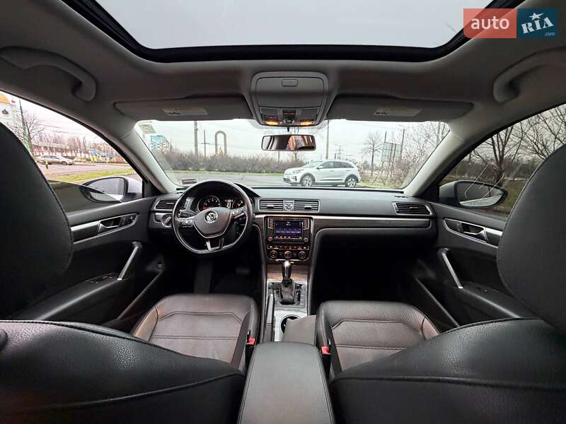 Седан Volkswagen Passat 2016 в Кривому Розі