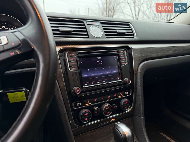 Седан Volkswagen Passat 2016 в Кривому Розі
