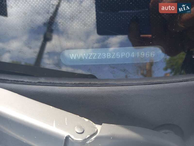 Седан Volkswagen Passat 2004 в Калуше