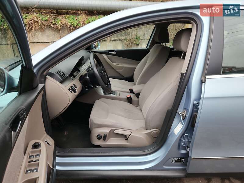 Седан Volkswagen Passat 2009 в Львові фото 34 Седан Volkswagen Passat 2009 в Львові