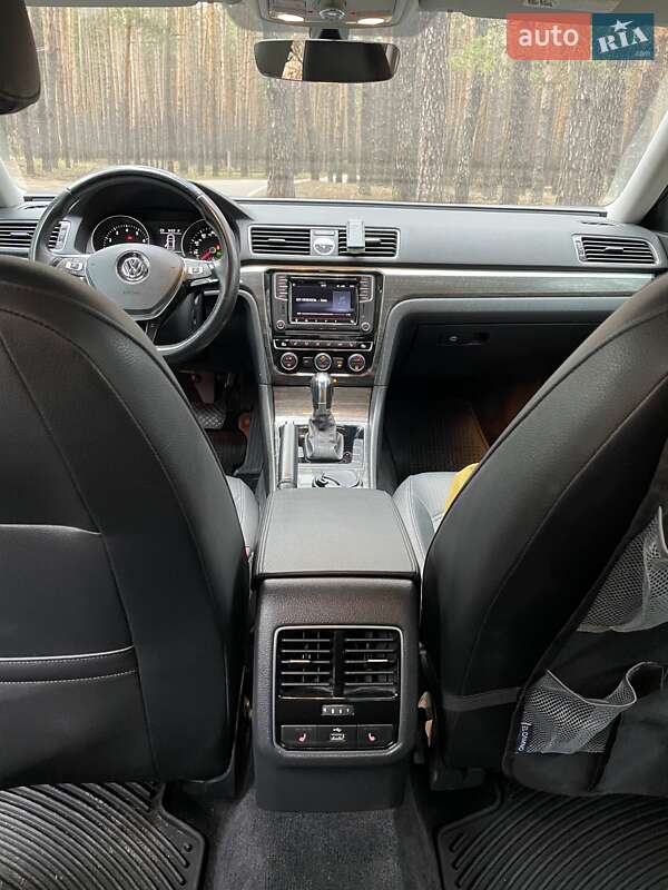 Седан Volkswagen Passat 2016 в Полтаве