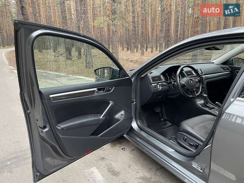 Седан Volkswagen Passat 2016 в Полтаве