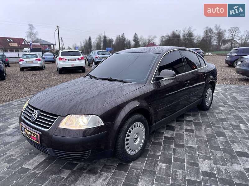 Седан Volkswagen Passat 2004 в Коломиї
