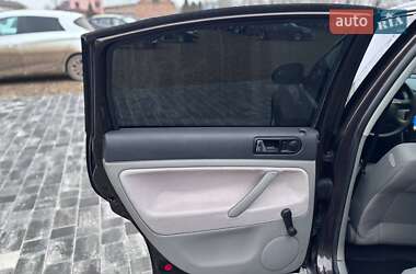 Седан Volkswagen Passat 2004 в Коломиї
