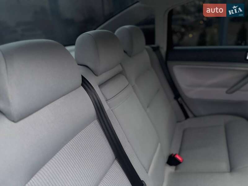 Седан Volkswagen Passat 2004 в Коломиї