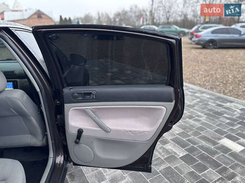 Седан Volkswagen Passat 2004 в Коломиї