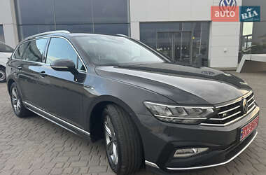 Универсал Volkswagen Passat 2021 в Луцке