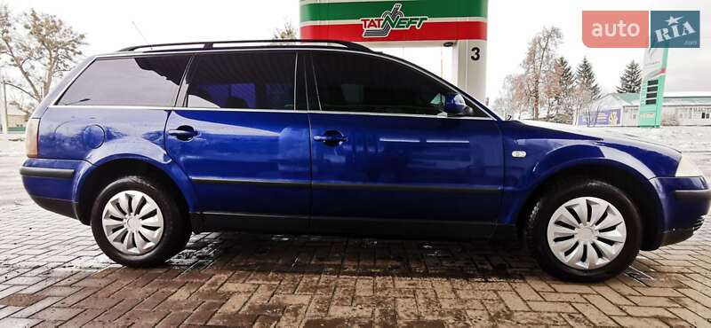 Універсал Volkswagen Passat 2001 в Гадячі