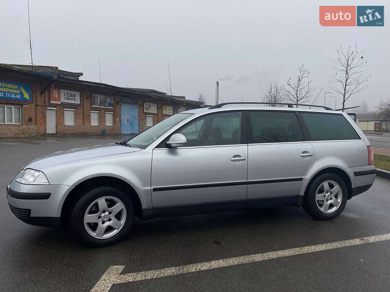 Універсал Volkswagen Passat 2004 в Чернігові