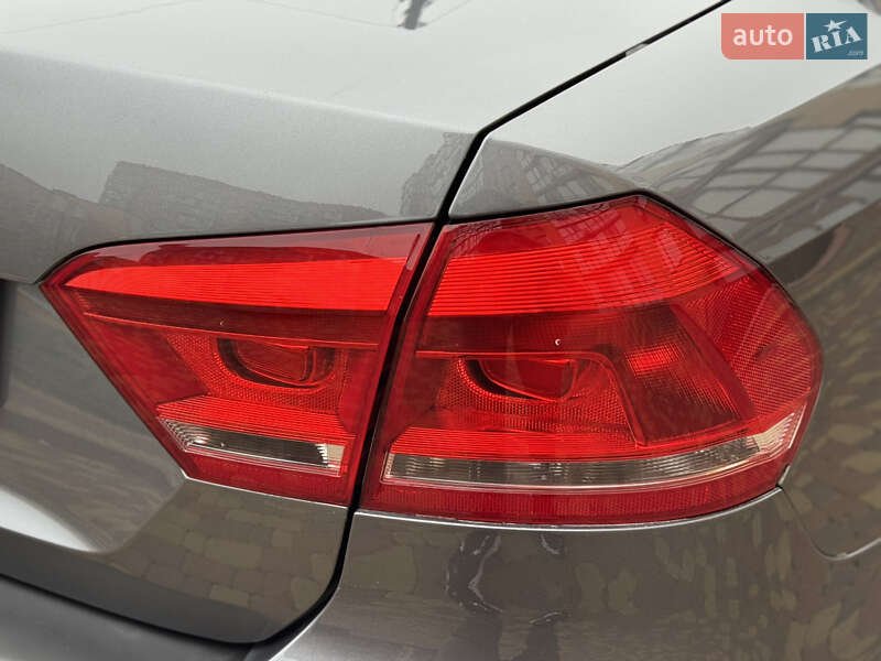 Седан Volkswagen Passat 2014 в Вінниці