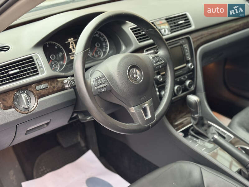 Седан Volkswagen Passat 2014 в Вінниці