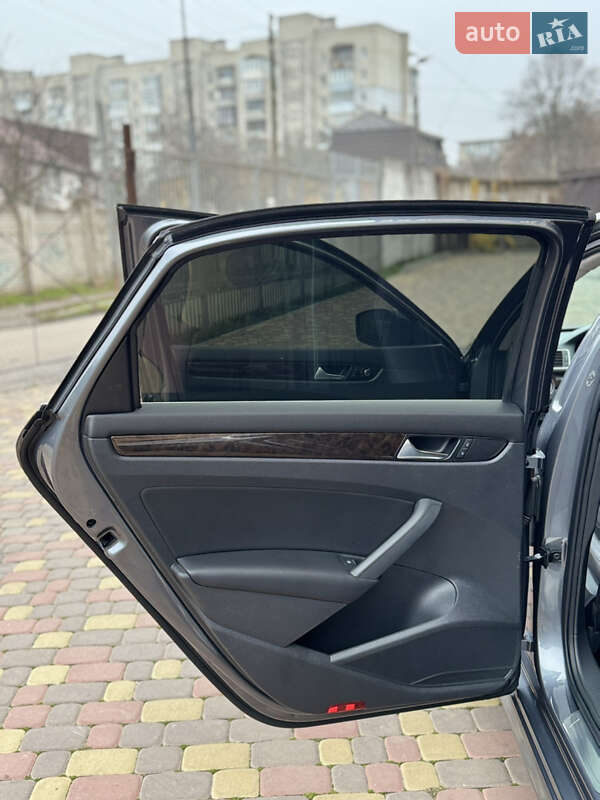 Седан Volkswagen Passat 2014 в Вінниці