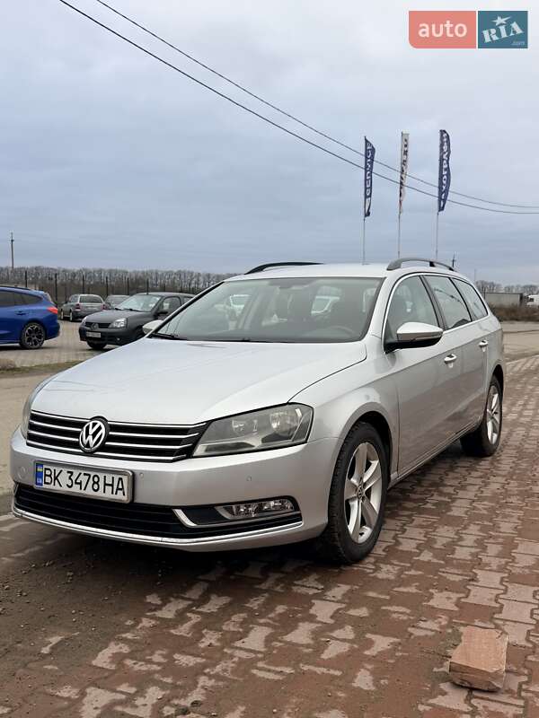 Volkswagen Passat 2011