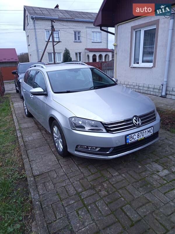 Volkswagen Passat 2011