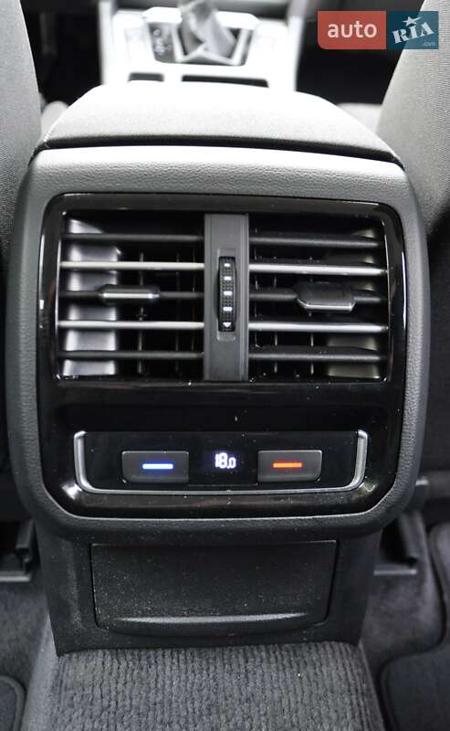 Седан Volkswagen Passat 2017 в Одесі фото 21 Седан Volkswagen Passat 2017 в Одесі