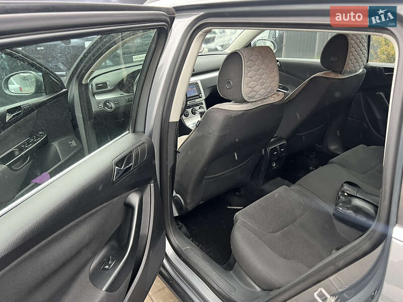 Універсал Volkswagen Passat 2008 в Рогатині