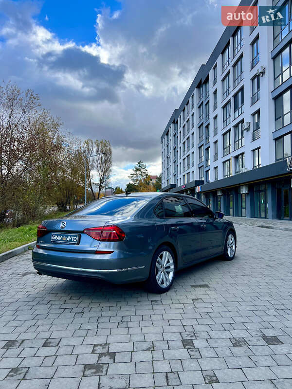 Седан Volkswagen Passat 2018 в Новояворовске