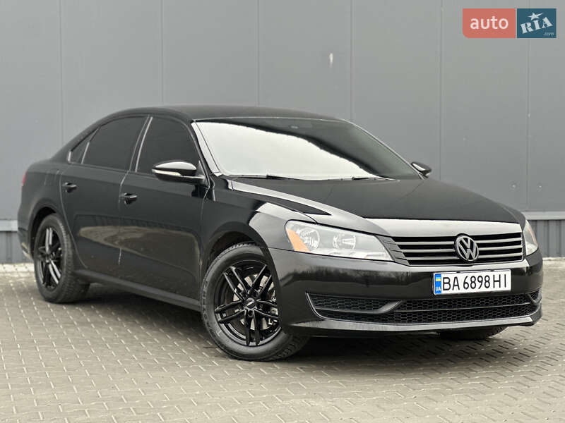 Седан Volkswagen Passat 2012 в Кропивницком