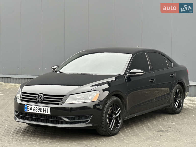 Седан Volkswagen Passat 2012 в Кропивницком