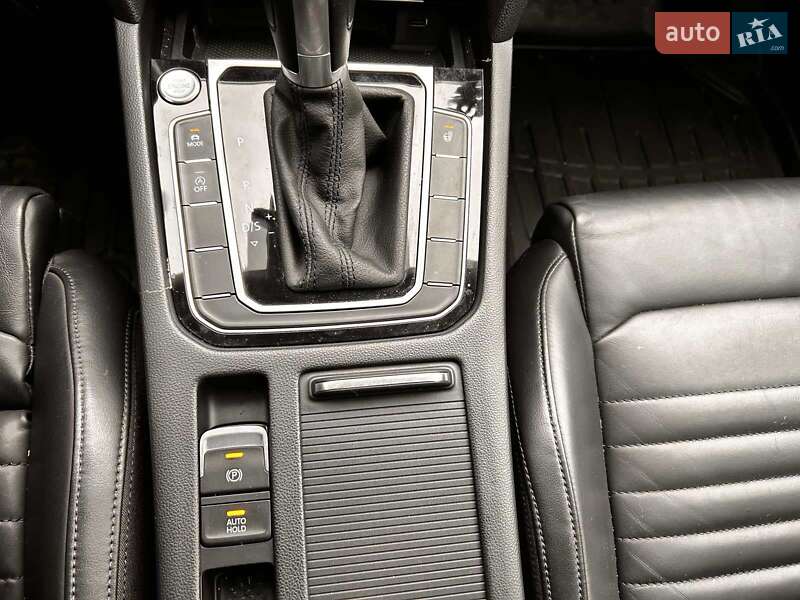 Універсал Volkswagen Passat 2018 в Дніпрі