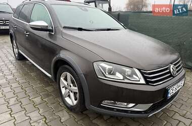 Универсал Volkswagen Passat 2012 в Черновцах