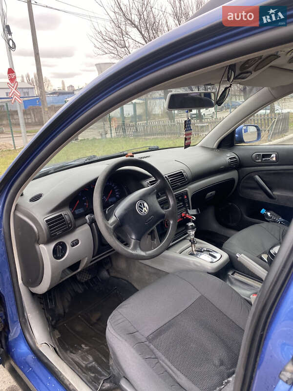 Универсал Volkswagen Passat 2000 в Киеве