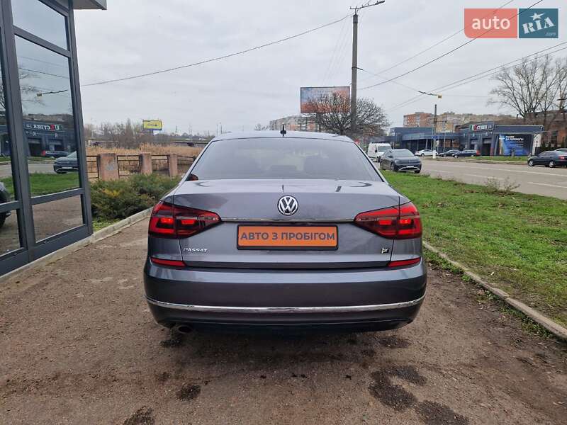 Седан Volkswagen Passat 2016 в Кропивницком