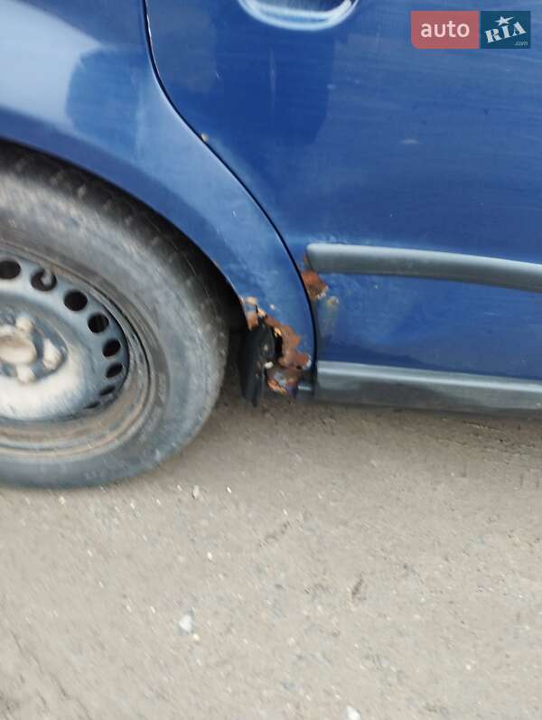 Універсал Volkswagen Passat 2002 в Тульчині