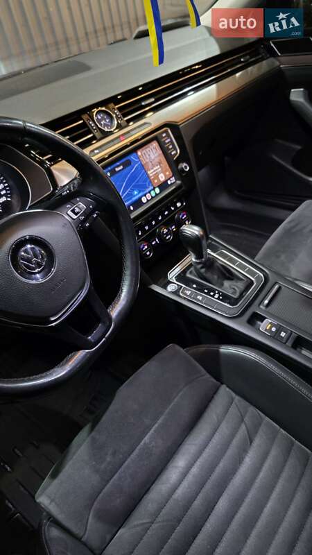 Універсал Volkswagen Passat 2017 в Дніпрі
