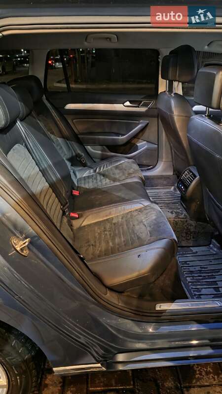 Універсал Volkswagen Passat 2017 в Дніпрі
