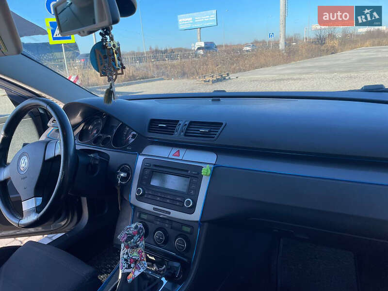 Универсал Volkswagen Passat 2005 в Львове