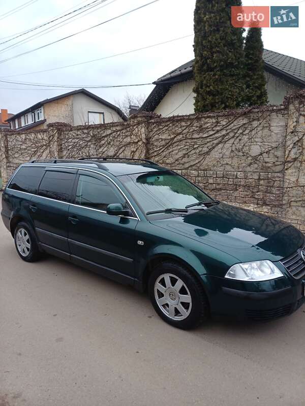 Універсал Volkswagen Passat 2001 в Вінниці