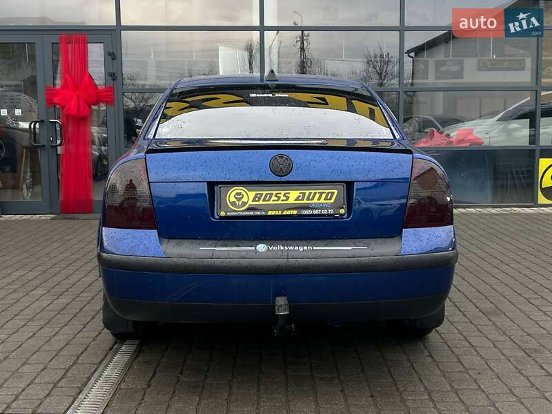 Седан Volkswagen Passat 2001 в Ивано-Франковске